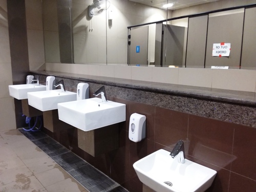 4-Star Toilet - Steven Road MRT Station (TEL11)