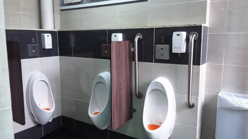 4-Star Toilet - Chong Pang Market & Food Centre