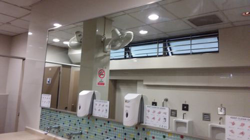 4-Star Toilet - Jurong East MRT Station (EW24)