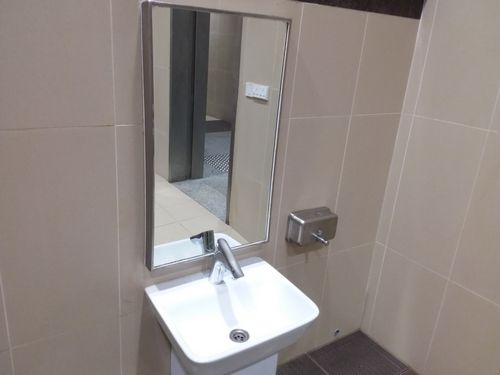 4-Star Toilet - Mount Pleasant MRT Station (TEL10)