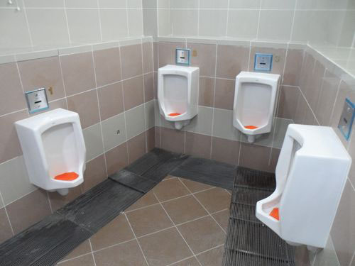 4-Star Toilet - Tampines Round Market & Food Centre