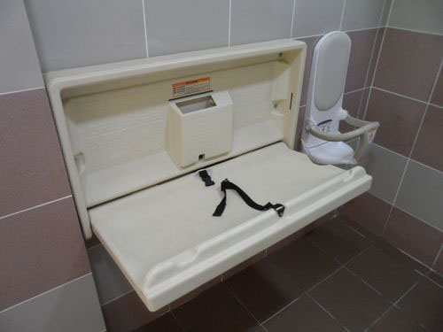 4-Star Toilet - Tampines Round Market & Food Centre