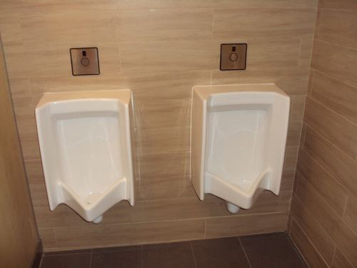 4-Star Toilet - Wee Hur Building 