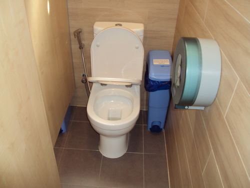 4-Star Toilet - Wee Hur Building 