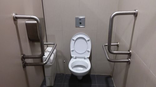 4-Star Toilet - Woodlands North MRT Station TEL3