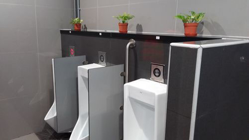 4-Star Toilet - Yio Chu Kang Bus Interchange