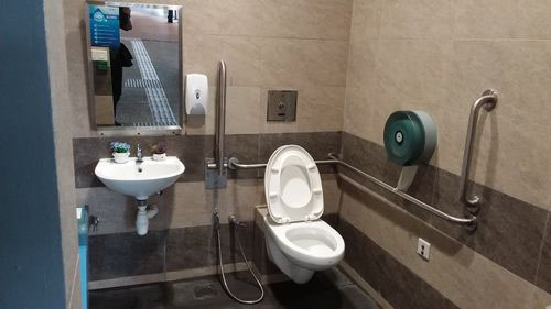 5-Star Toilet - Choa Chu Kang Bus Interchange 