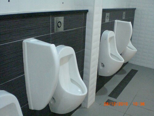 4-Star Toilet - Depot Heights Shopping Centre | RAS Photo Gallery